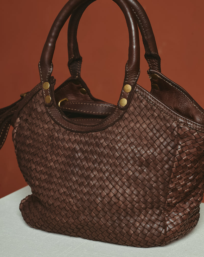 BOLSO PIEL CESTA TRENZADA MARRÓN