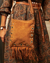 BOLSO FLECOS ARANDELAS CUERO SILVIA - Monica Ecco