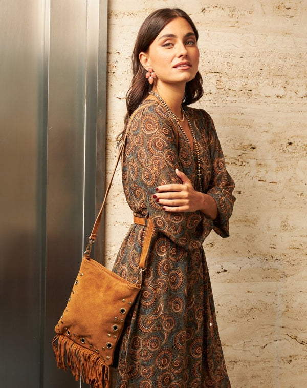 BOLSO FLECOS ARANDELAS CUERO SILVIA - Monica Ecco