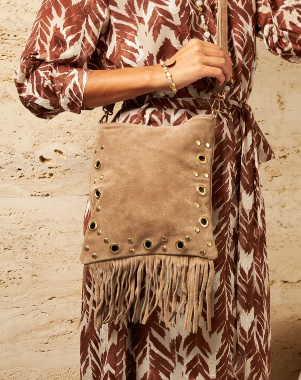 BOLSO FLECOS ARANDELAS TAUPE SILVIA - Monica Ecco