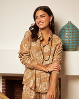 CAMISA BORDADA FLORES MELI TAUPE - Monica Ecco