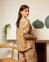 CAMISA BORDADA FLORES MELI TAUPE - Monica Ecco