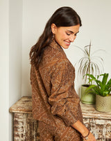 CAMISA FLORES MONA MARRÓN - Monica Ecco