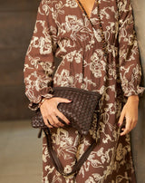 CARTERA TRENZADA MARRÓN DIANA - Monica Ecco