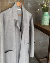 CHAQUETA PUNTO LARGA GRIS - Monica Ecco