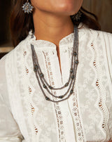 COLLAR TRIPLE CORTO GRIS - Monica Ecco