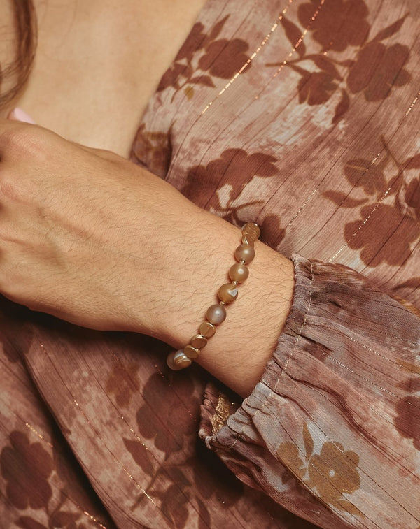 PULSERA PIEDRAS FERNANDA BEIGE - Monica Ecco