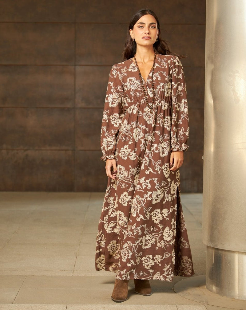 VESTIDO LARGO FLORAL MINA MARRÓN - Monica Ecco