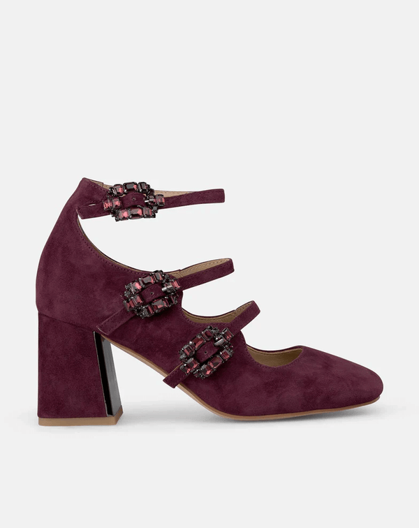 ZAPATO TRES HEBILLAS LOURDES BURDEOS - Monica Ecco