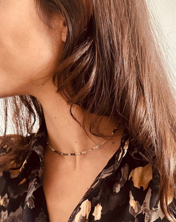 COLLAR CRISTALES GRISES - Monica Ecco